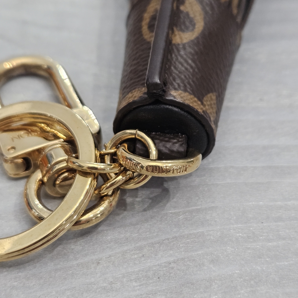 Louis Vuitton Monogram Tassel Charm Key Holder - Picture 4 of 9